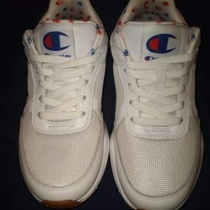 Women's White Champion 93 eighteen size 9